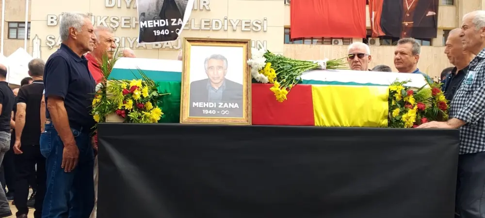 Mehdi Zana Diyarbakır’da son yolculuğuna uğurlanıyor