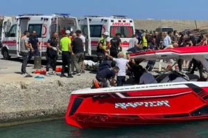 Girne açıklarında feribot kazası: 20 kişi aranıyor, 14 kişi tutuklandı