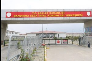 Cezaevinde tutulan defter ‘yasak eşya’ sayıldı, mahpusa hapis cezası verildi