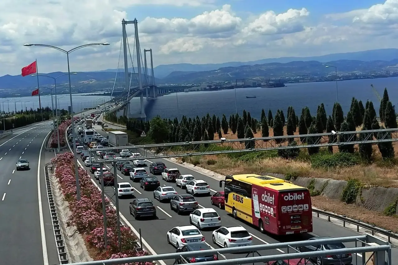 Yurttaşa geçiş ücreti, şirketlere garanti: Köprü ve otoyollardan 6 ayda 15,1 milyar TL