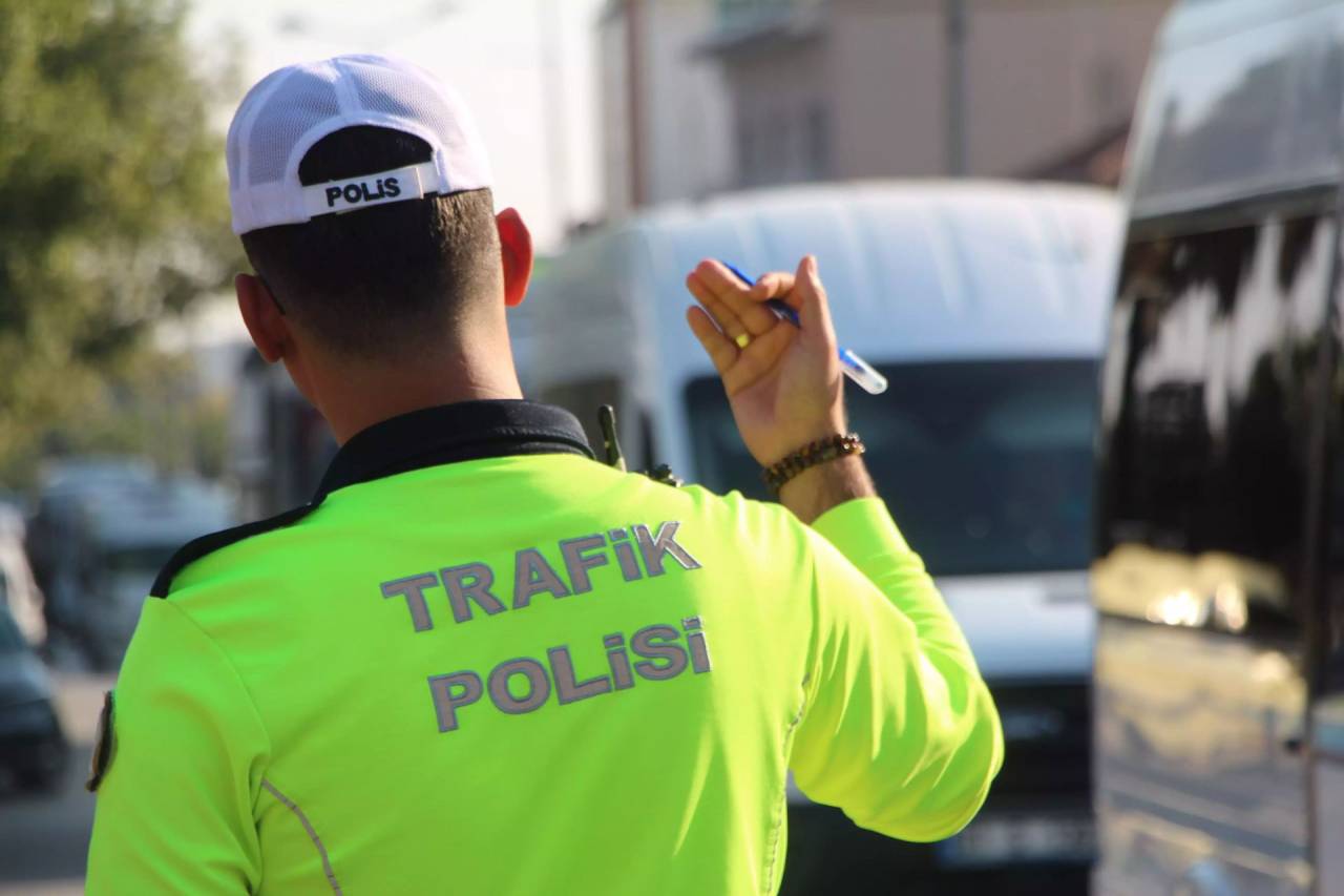 Triatlon şampiyonası nedeniyle İstanbul'da bazı yollar trafiğe kapatıldı