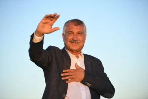 Zeydan Karalar'dan Yeni Parti'ye geçme iddialarına yanıt: “Aynı yola devam edeceğim”