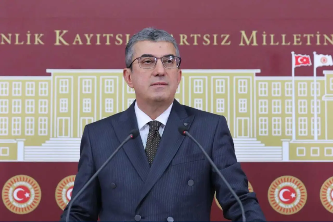 Gökhan Günaydın'dan asgari ücret iddiası: “Bölgesel asgari ücret açıklamaya hazırlanıyorlar”