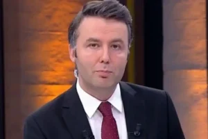 Mehmet Akif Ersoy'un avukatı duruşma öncesi dosyadan çekildi