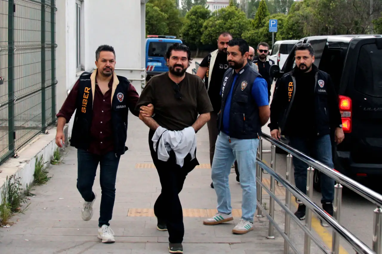 Rasim Ozan Kütahyalı serbest bırakıldı