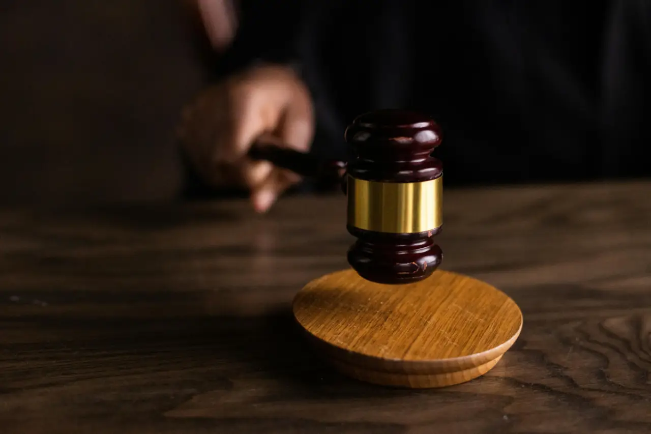 50 bin dolar rüşvetle yakalanmıştı: Görevden atılan hakimin iade ve tazminat talebine Danıştaydan ret