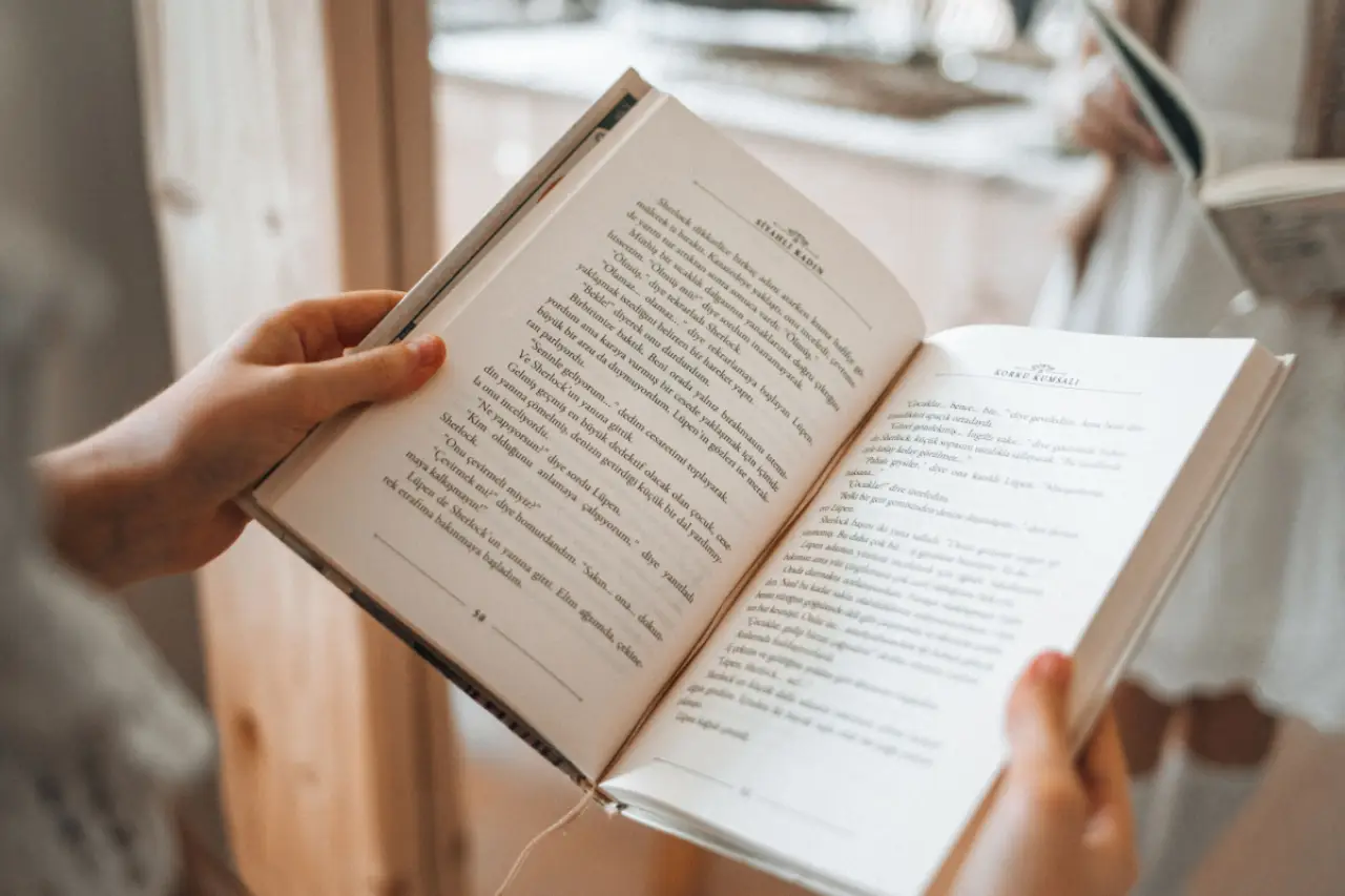 Roman ve araştırma türünde 4 yeni kitap raflarda
