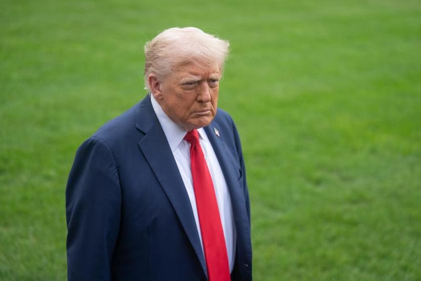 ABD'de basın kuruluşlarından Trump'a dava: "Piyasayı etkileyen devlet bilgilerini satıyor"