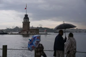 AKOM'dan kritik hafta sonu uyarısı: Sıcaklıklar düşüyor, yağış geliyor