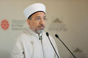 Diyanet heyetinin Japonya gezisi: Beş yıldızlı otel, lüks araç