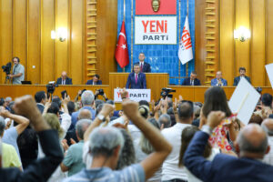 Yeni Parti milletvekillerinden Özgür Özel'e destek açıklaması: Sımsıkı ve kol kola arkasındayız