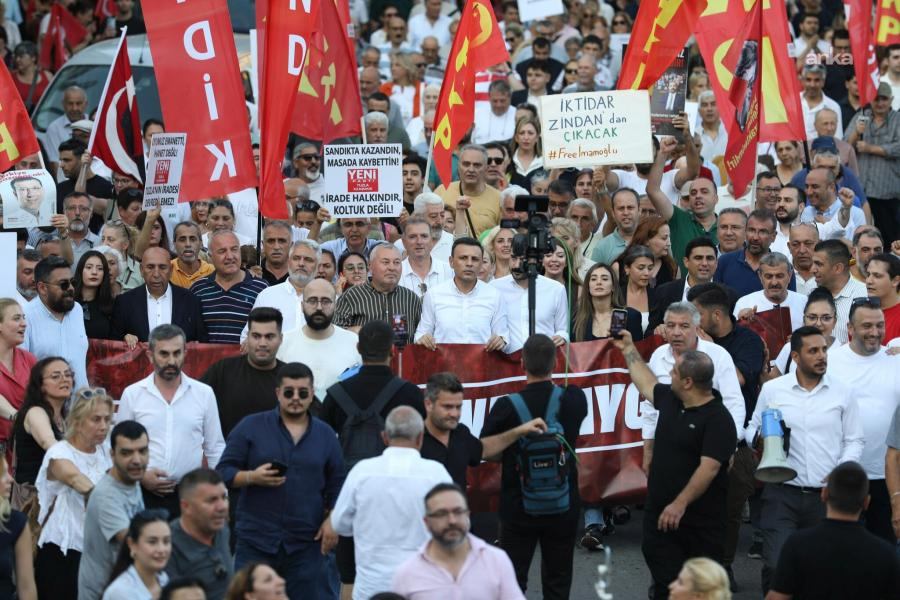 AKP’ye geçen Eren Ali Bingöl, Tuzla'da protesto edildi: Özgür Çelik'ten 40 milyar liralık rant iddiası