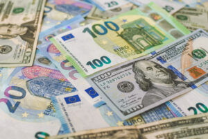 Dolar, avro ve sterlin güne nasıl başladı? (06.08.2026)