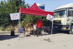 Direnişteki Panelsan işçilerinin üzerine tır sürüldü