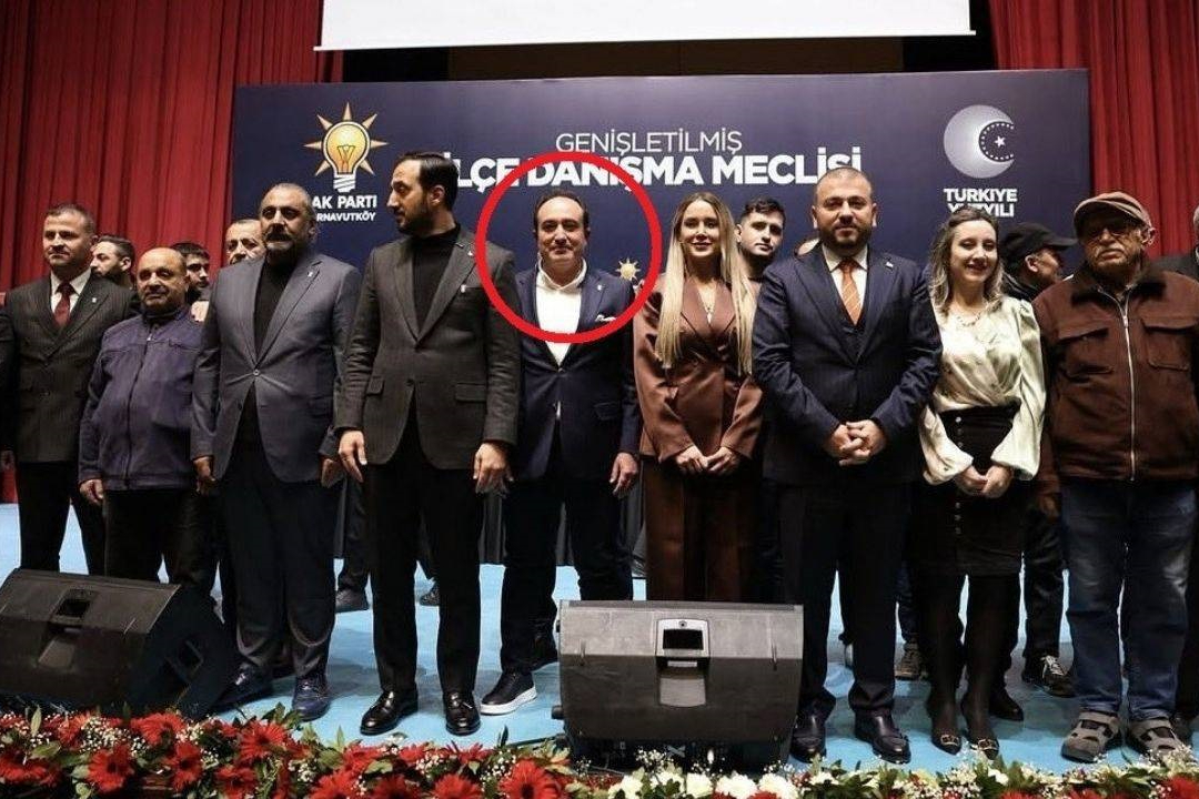 CHP, Arnavutköy İlçe Başkanı olarak atamıştı: 8 ay önce AKP rozeti takmış