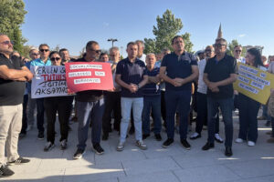 Cumhuriyet Üniversitesi Vakfı Okulları konkordatoda ilan etti: Öğretmenler ve çalışanlar maaş alamıyor, veliler mağdur