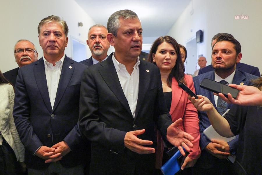 Özgür Özel’den çerçeve yasa açıklaması: Bu meselenin Meclis zemininde çözülmesine yönelik tutumumuzu sürdüreceğiz