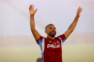 Salah Papara Park'a çıktı, "Bize her yer Trabzon" dedi