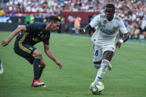 Real Madrid, Vinicius Junior'la sözleşme uzattı