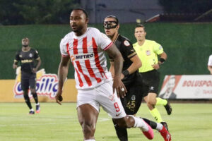 1'inci Lig'de sezonun açılış maçı: Manisa Futbol Kulübü deplasmanda Boluspor'u 2-1 yendi