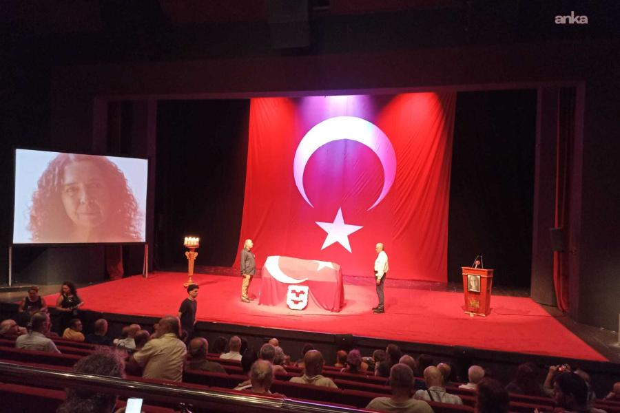 Bilgesu Erenus, son yolculuğuna uğurlandı: "Daima ezilenlerin, zorda olanın, mağdurların yanında oldu"