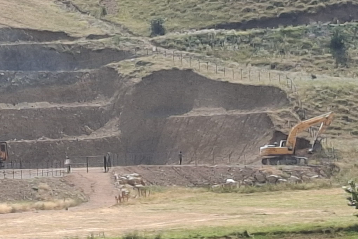 Bingöl Karlıova’da JES: Kaynarpınar’a jandarma eşliğinde iş makineleri getirildi