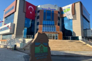 AKP'li belediye borçları için kamu binalarını ipotek ettirdi