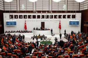 'Çerçeve yasa' teklifine hangi milletvekili ne oy verdi? Parti parti tam liste