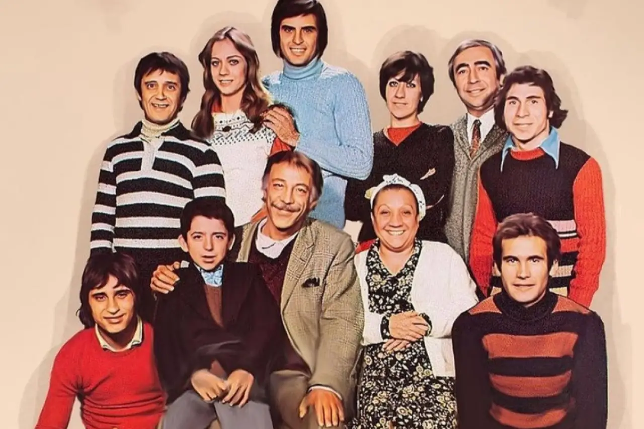 Yeşilçam'ın efsanesi 50 yıl sonra geri dönüyor: Bizim Aile dizi oluyor