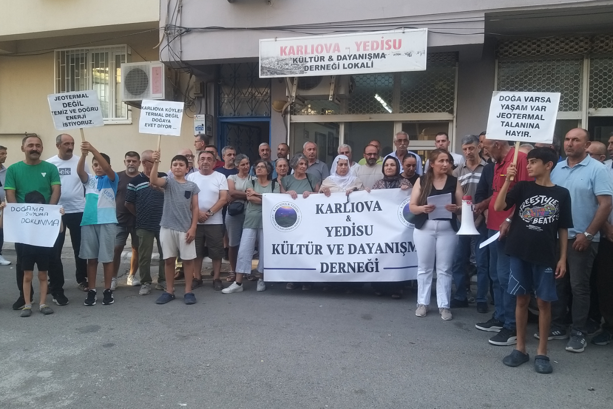 Kaynarpınar Köyündeki JES projesine karşı Bayraklı'da eylem