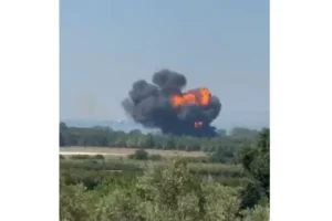 Yalova'da F16 uçağı düştü: Pilot paraşütle atlayarak kurtuldu