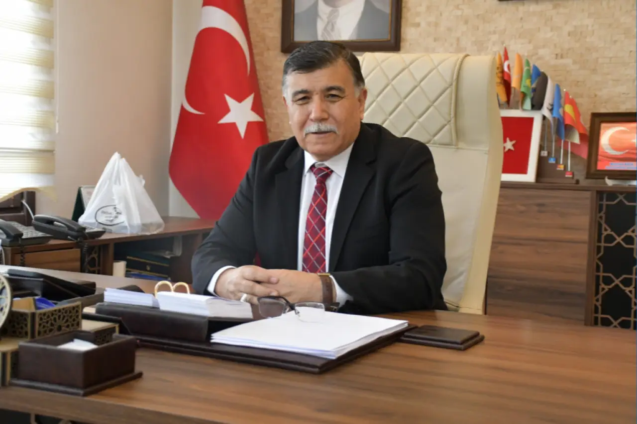 MHP’li Emet Belediyesinde işçilerin isyanı: ‘2.5 yıldır yarım maaş alıyoruz, hak arayanı işten çıkartıyorlar’