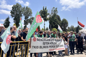 TKIS Blinds’ta TİS görüşmeleri tıkandı: İşçiler eyleme başladı