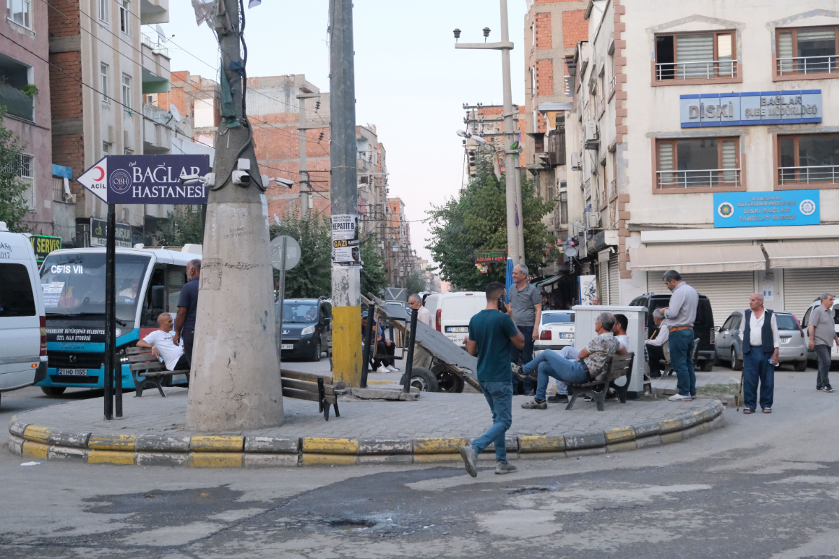 Diyarbakır sokaklarında çerçeve yasa çıkmazı: Demirtaş bırakılmadan inanmayız