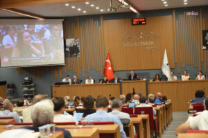 İzmir otogarına tahliye kararı verilmişti: İşletme belediye iştiraklerine devredildi, servis ücretlerine zam geldi