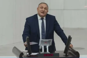 AKP'ye katılacağı iddia edilen Ömer Karakaş İYİP'ten istifa etti