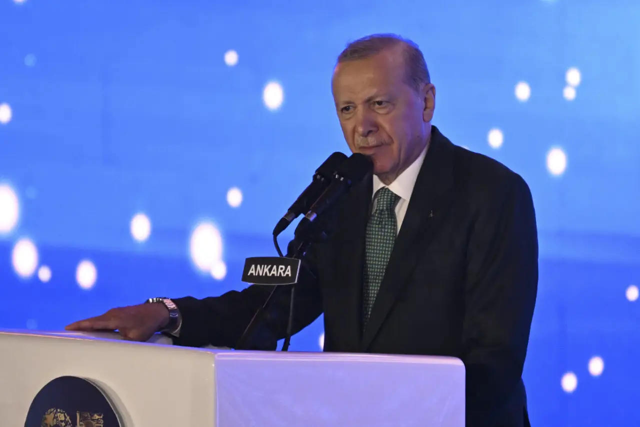 AKP’nin 25. yıl programı: "Terörü çözüyoruz, Diyabakır’a turist akacak”
