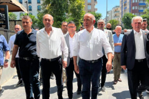 Gürsel Tekin Yeni Partiye geçenlere “Nitelikli dolandırıcı” dedi
