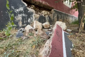 Hakkari’de taş ocağı patlamaları evlerde hasara yol açtı: "Evlerimiz yıkılıyor"