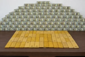 Irak'ta yolsuzluk operasyonu: 60 kilo altın, 20 milyon dolar, lüks otomobiller…