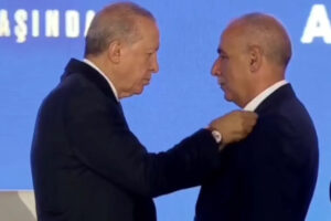 AKP sadece 153 oy almıştı: Belediye başkanı transferiyle ilçeyi kazandı