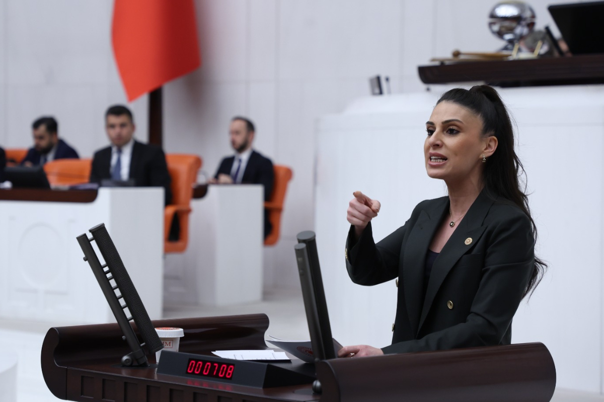 Menteşe Belediyesi binasının vakfa devredilmesine tepki: 'Bu mesele yalnızca bir mülkiyet meselesi değil'