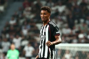 Beşiktaş’ta sürpriz ayrılık: İtalya’ya gidiyor