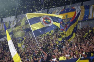 Fenerbahçe’de transfer hareketliliği: İki futbolcu için ayrılık iddiası
