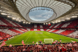 İngiltere Premier Lig'de yeni sezon, son şampiyonun maçı ile başlıyor