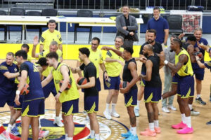 Fenerbahçe Basketbol takımı Avrupa Ligi Süper Kupa'da mücadele edecek