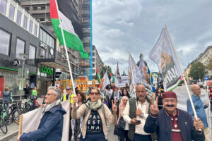 İsveç'te İsrail'in Gazze'ye saldırıları ve yardım kısıtlamaları protesto edildi
