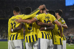 Süper Lig 2'nci hafta maçı: Fenerbahçe Konyaspor karşısında 4-1 önde