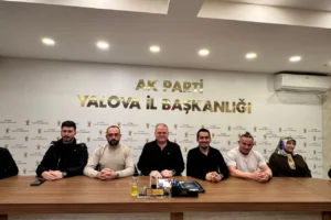 AKP'li başkan toplantıya şortla katıldı, fotoğraf sosyal medyadan kaldırıldı
