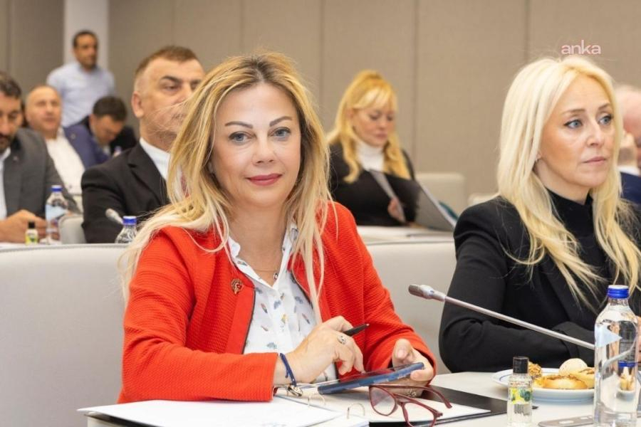 İzmir Gazeteciler Cemiyeti Başkanı Gappi ifadeye çağrıldı: "Meslektaşlarımızın yanında durmaya devam edeceğiz"